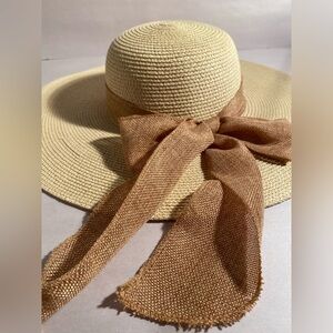 V cute summer sunhat.